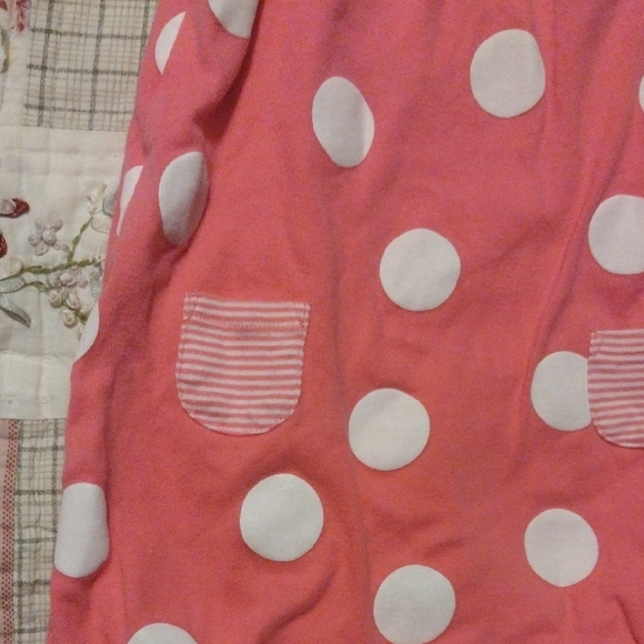 Pink Polka Dot Kids Romper With Cute Pockets And Crab On The Bottom - Picture 4 of 9